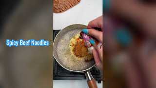 মশলাদার গরুর মাংস ভার্মিসেলি নুডলস 189g x 12 ব্যারেল